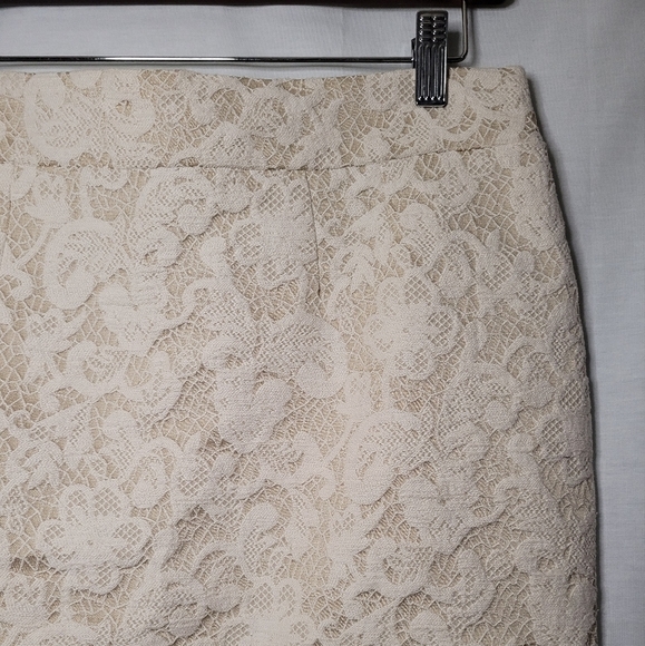 𝅺Cynthia Rowley Cream Lace Dressy Skirt. - Picture 2 of 11